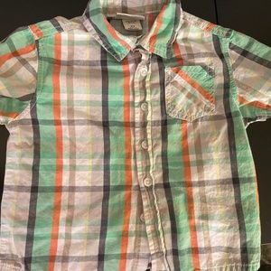 Boy’s buttoned shirt
